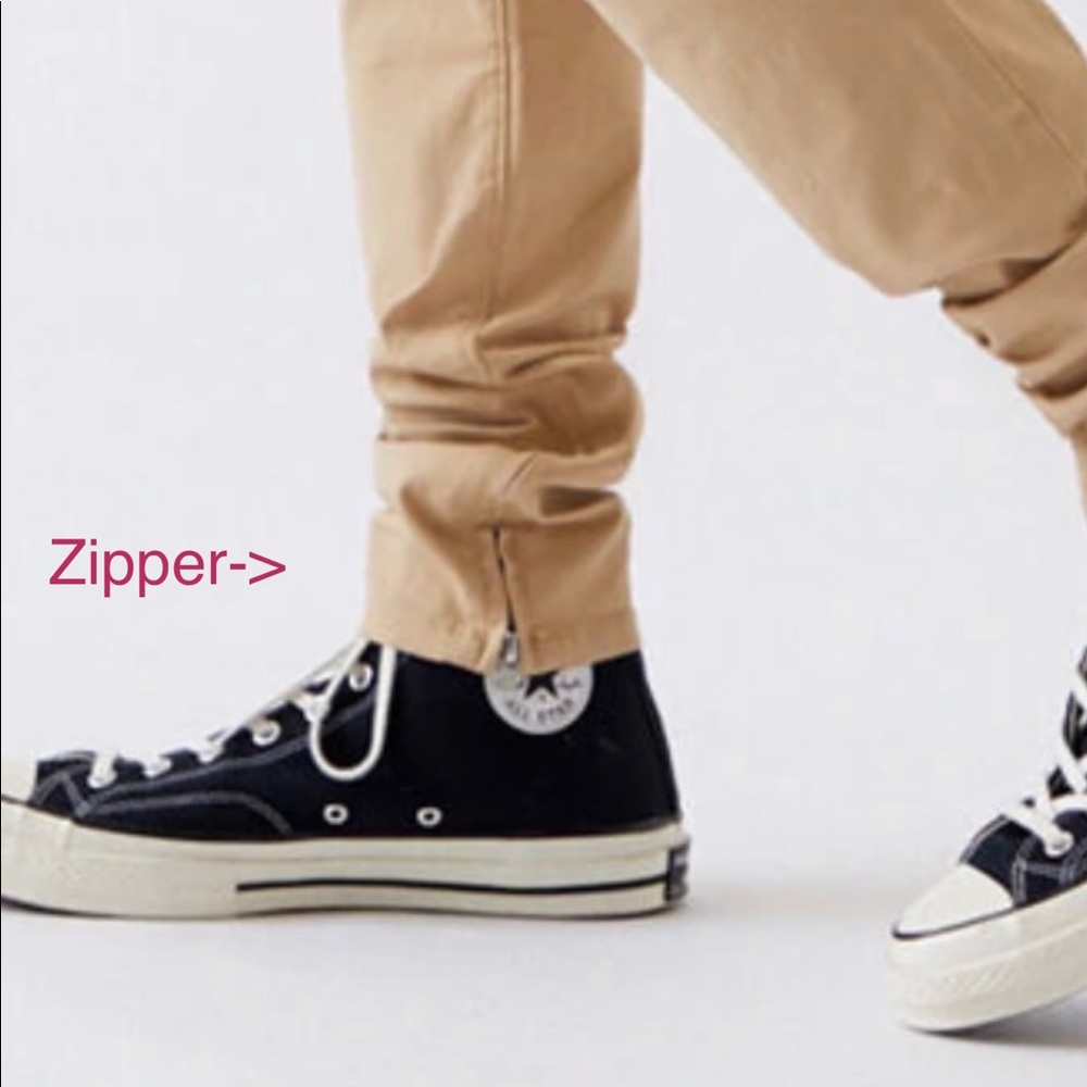 PacSun Men’s Khaki Drop Skinny Jogger pants - Picture 4 of 4